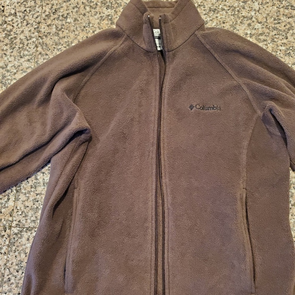 Women's   Columbia size medium brown fleece jacket